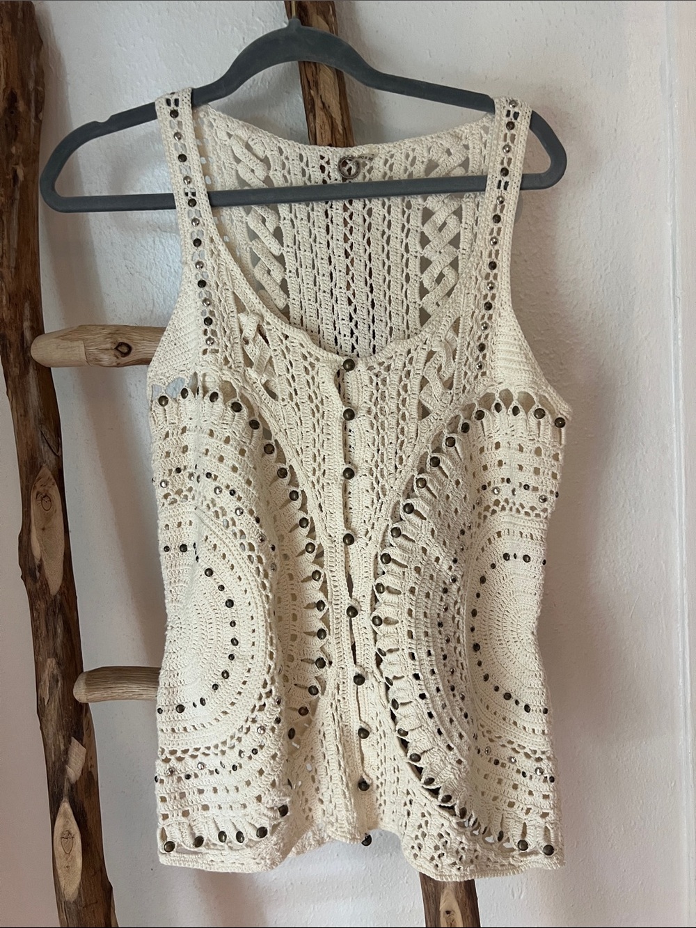One Girl Who Cream Crochet Boho Festival Button-Front Studded Tank Vest S/M